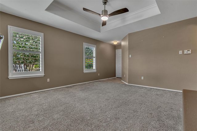 112 Willow Leaf LN, Buda, TX 78610