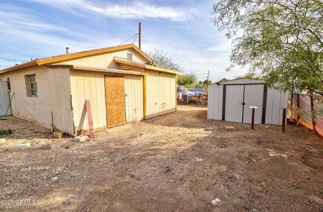 207 E 6TH Street, Eloy, AZ 85131