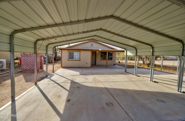 207 E 6TH Street, Eloy, AZ 85131