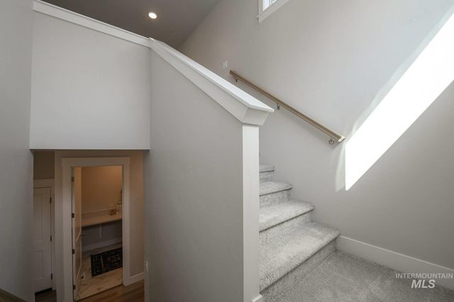 6512 N Oakstone Ave, Meridian, ID 83646