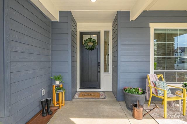 6512 N Oakstone Ave, Meridian, ID 83646