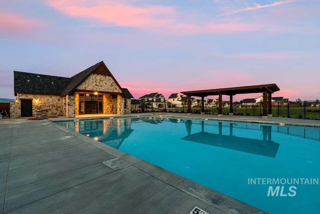 6512 N Oakstone Ave, Meridian, ID 83646