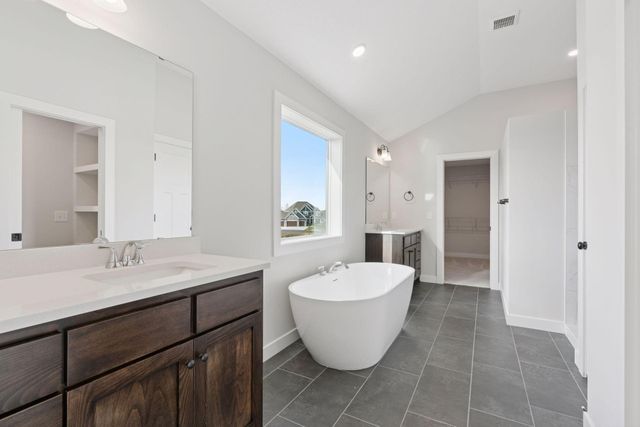 4789 131st CT NE, Blaine, MN 55449