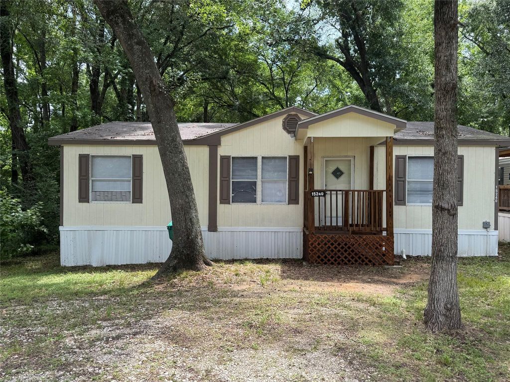 15240 Paradise Cove, Willis, TX 77318