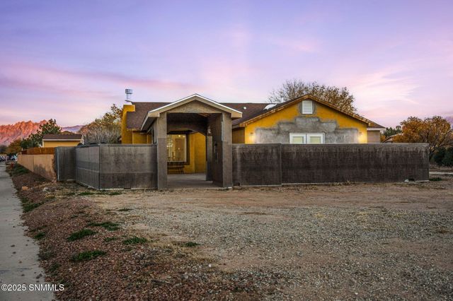 2886 Ox Cart Court, Las Cruces, NM 88007
