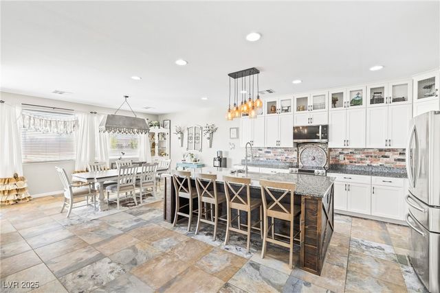 1593 Valley Home Court, Logandale, NV 89021