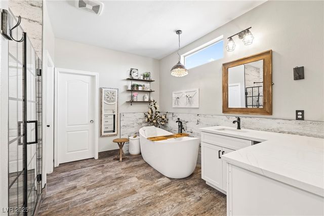 1593 Valley Home Court, Logandale, NV 89021