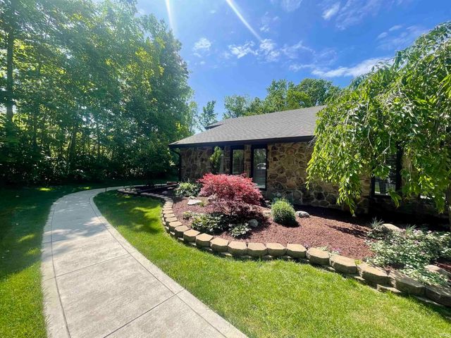 5209 N Morrison, Muncie, IN 47304