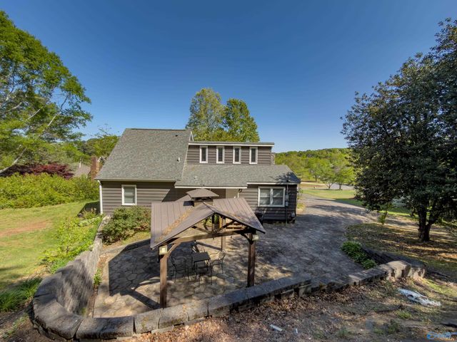 5601 Spring Creek Drive, Guntersville, AL 35976