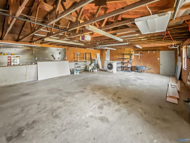 5601 Spring Creek Drive, Guntersville, AL 35976
