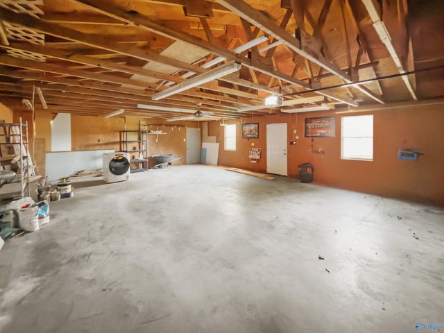5601 Spring Creek Drive, Guntersville, AL 35976