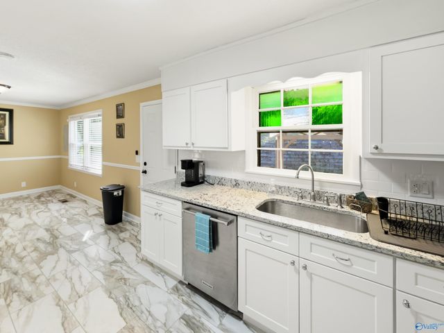 5601 Spring Creek Drive, Guntersville, AL 35976