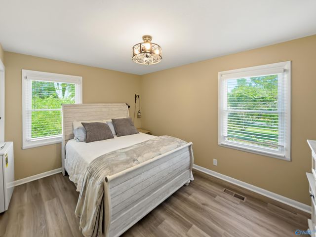 5601 Spring Creek Drive, Guntersville, AL 35976