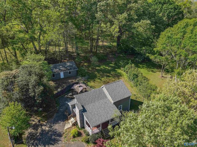 5601 Spring Creek Drive, Guntersville, AL 35976