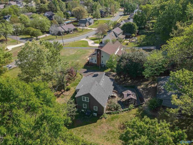 5601 Spring Creek Drive, Guntersville, AL 35976