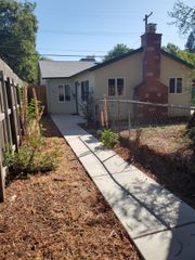 133 Clinton Ave, Roseville, CA 95678