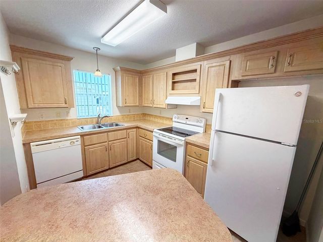 1503 23RD AVENUE W, Bradenton, FL 34205