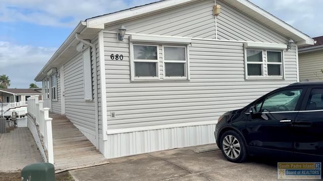 680 E Clam Circle, Port Isabel, TX 78578
