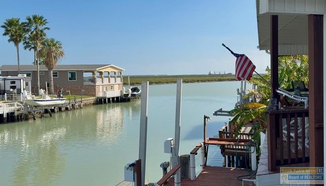 680 E Clam Circle, Port Isabel, TX 78578