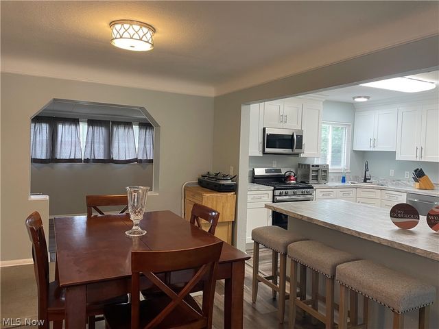 696 Walnut Drive, Euclid, OH 44132