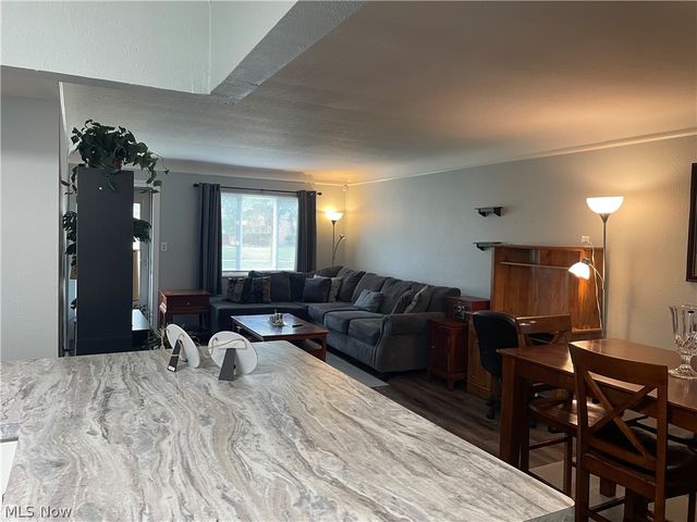 696 Walnut Drive, Euclid, OH 44132