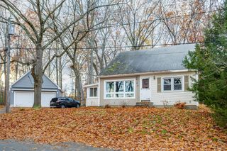 17 First Ave, Leominster, MA 01453