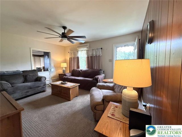 619 Penn Drive, West Penn Twp, PA 18252