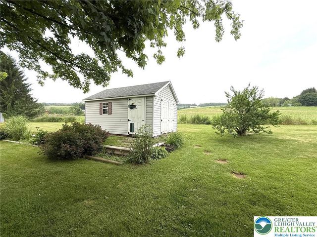 619 Penn Drive, West Penn Twp, PA 18252