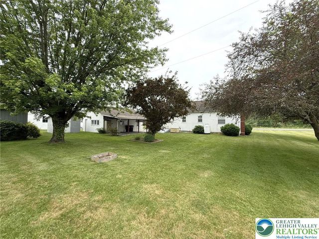 619 Penn Drive, West Penn Twp, PA 18252