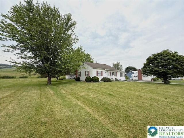 619 Penn Drive, West Penn Twp, PA 18252