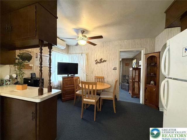 619 Penn Drive, West Penn Twp, PA 18252