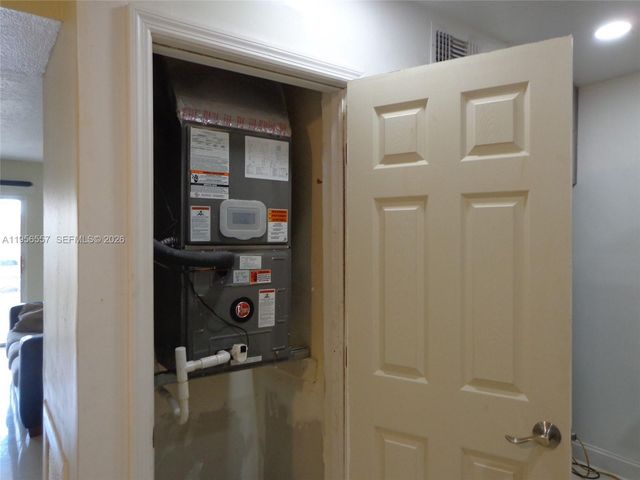 4172 Inverrary Dr 110, Lauderhill, FL 33319