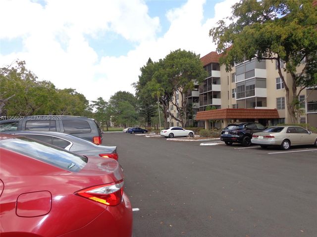 4172 Inverrary Dr 110, Lauderhill, FL 33319