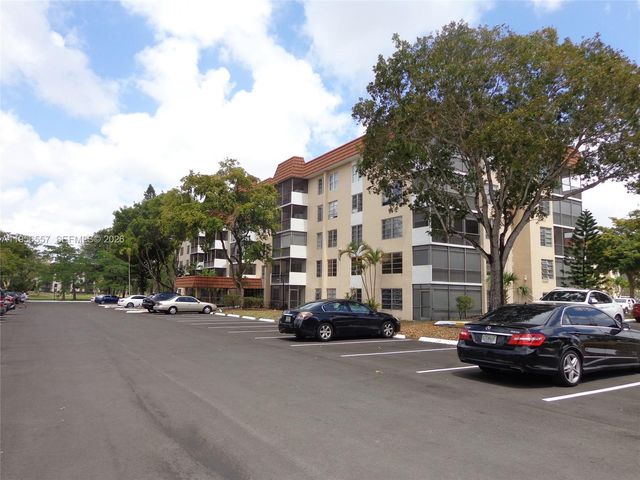 4172 Inverrary Dr 110, Lauderhill, FL 33319