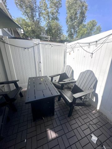25861 Via Pera 17, Mission Viejo, CA 92691