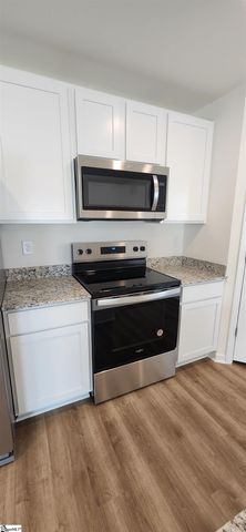 5035 Sunnycreek Drive, Boiling Springs, SC 29316