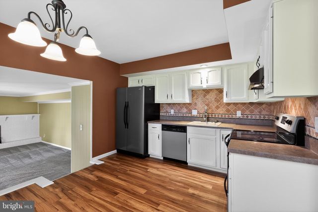 1212 WEDGEWOOD DR, Warminster, PA 18974