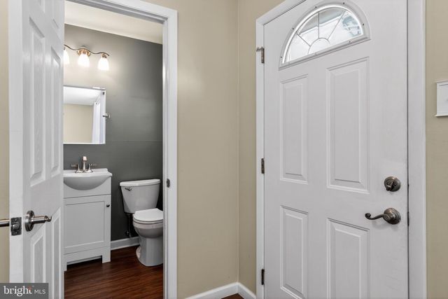 1212 WEDGEWOOD DR, Warminster, PA 18974