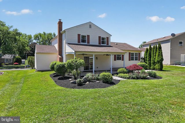 1212 WEDGEWOOD DR, Warminster, PA 18974