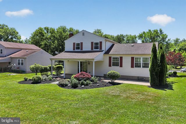 1212 WEDGEWOOD DR, Warminster, PA 18974