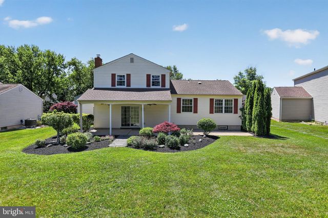 1212 WEDGEWOOD DR, Warminster, PA 18974