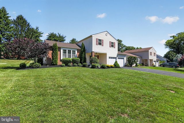 1212 WEDGEWOOD DR, Warminster, PA 18974