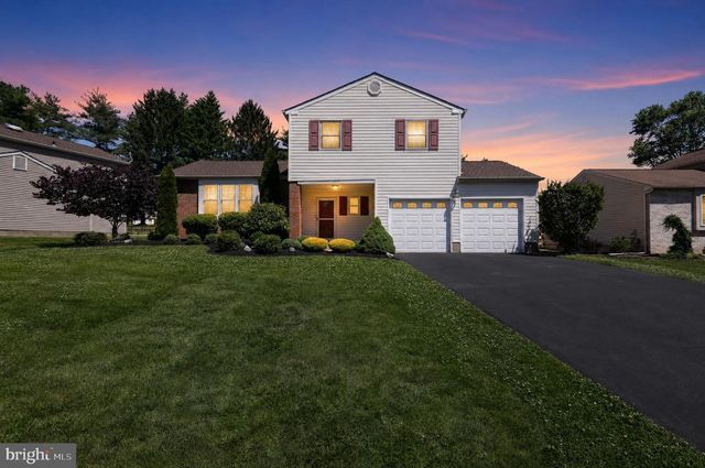 1212 WEDGEWOOD DR, Warminster, PA 18974