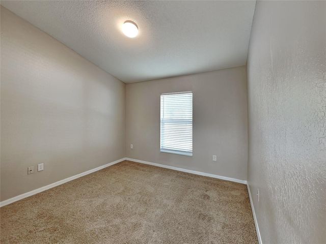 165 KINGS POND AVENUE, Winter Haven, FL 33880