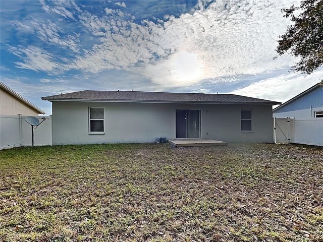 165 KINGS POND AVENUE, Winter Haven, FL 33880