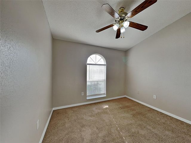 165 KINGS POND AVENUE, Winter Haven, FL 33880