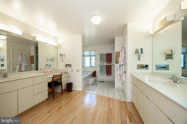 14 BUTTONWOOD DR, Chadds Ford, PA 19317