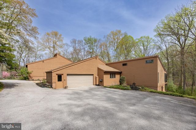 14 BUTTONWOOD DR, Chadds Ford, PA 19317