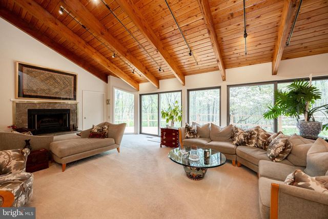 14 BUTTONWOOD DR, Chadds Ford, PA 19317