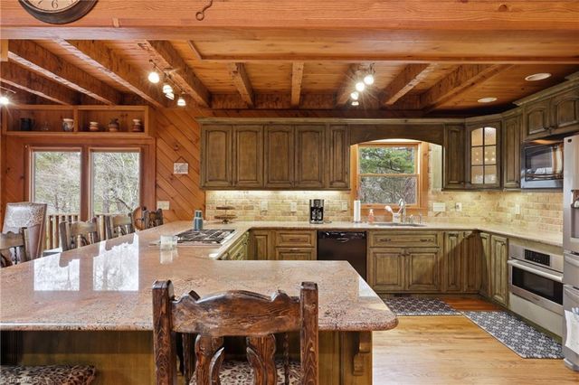 1721 Meadow Road, Ferguson, NC 28624